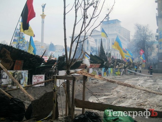 Блоги: Тепер на Йолці є Кременчук, причому багато плакатів. Є навіть «добра згадка» про мера Блоги: Тепер на Йолці є Кременчук, причому багато плакатів. Є навіть «добра згадка» про мера
