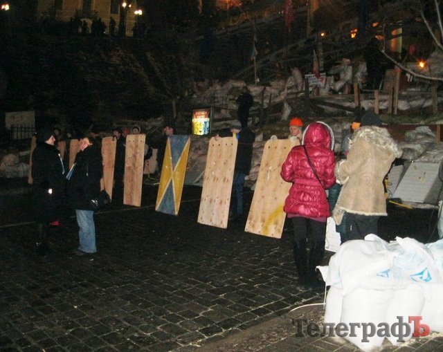 Блоги: Тепер на Йолці є Кременчук, причому багато плакатів. Є навіть «добра згадка» про мера Блоги: Тепер на Йолці є Кременчук, причому багато плакатів. Є навіть «добра згадка» про мера