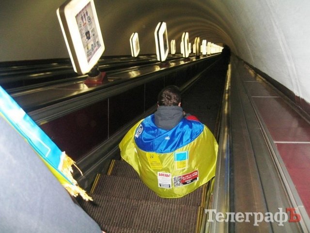 Блоги: Тепер на Йолці є Кременчук, причому багато плакатів. Є навіть «добра згадка» про мера Блоги: Тепер на Йолці є Кременчук, причому багато плакатів. Є навіть «добра згадка» про мера