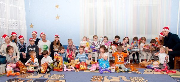 В Кременчуге юные помощники Святого Николая получили грамоты В Кременчуге юные помощники Святого Николая получили грамоты