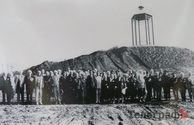 Кременчужанам презентовали книгу о парке Мира – парке Памяти и Уважения Кременчужанам презентовали книгу о парке Мира – парке Памяти и Уважения