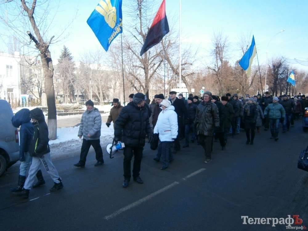В Кременчуге народное вече утвердило создать отряд самообороны - сотню В Кременчуге народное вече утвердило создать отряд самообороны - сотню