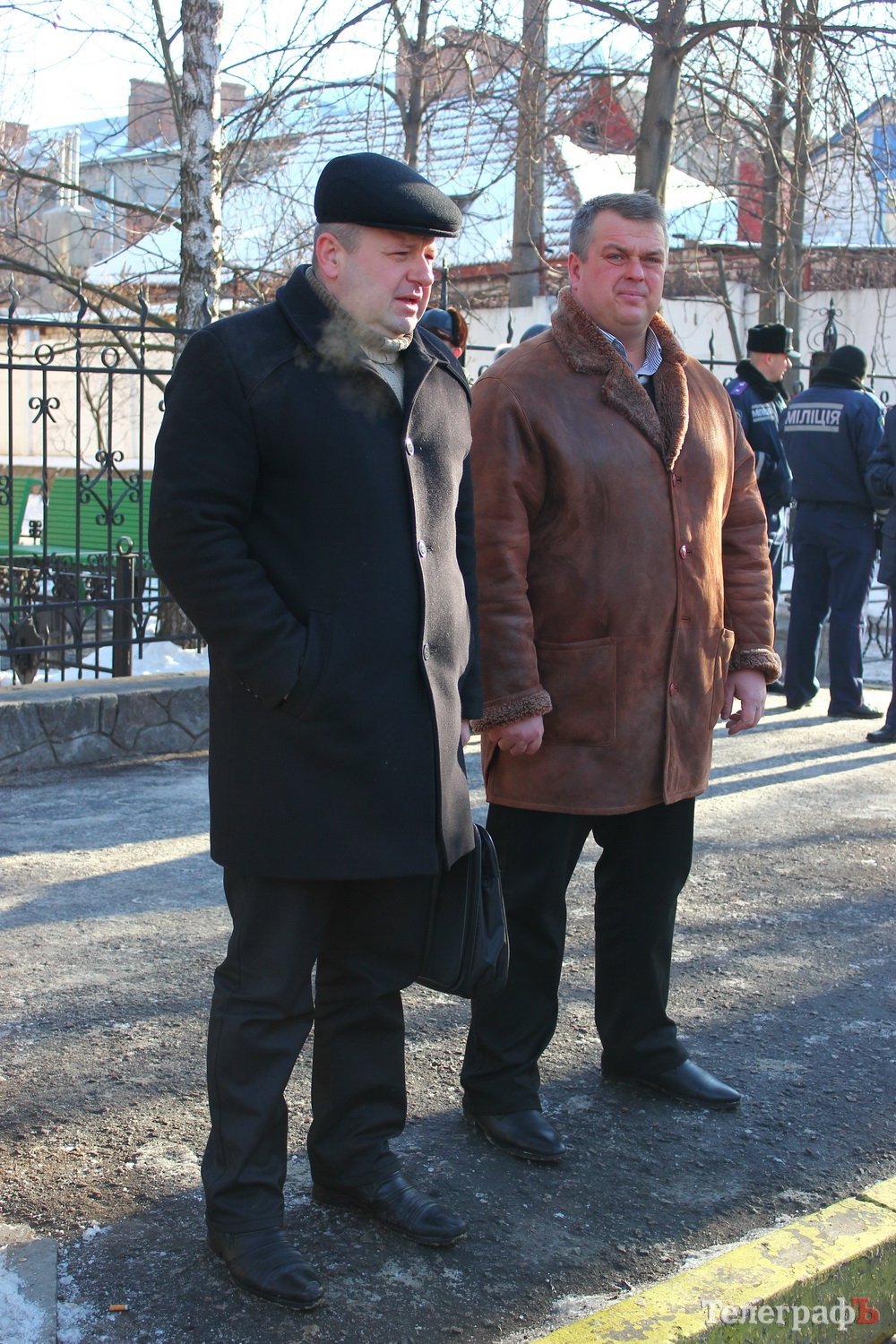 «Свобода» пикетировала кременчугскую милицию: из-за обысков у лидера «Свобода» пикетировала кременчугскую милицию: из-за обысков у лидера