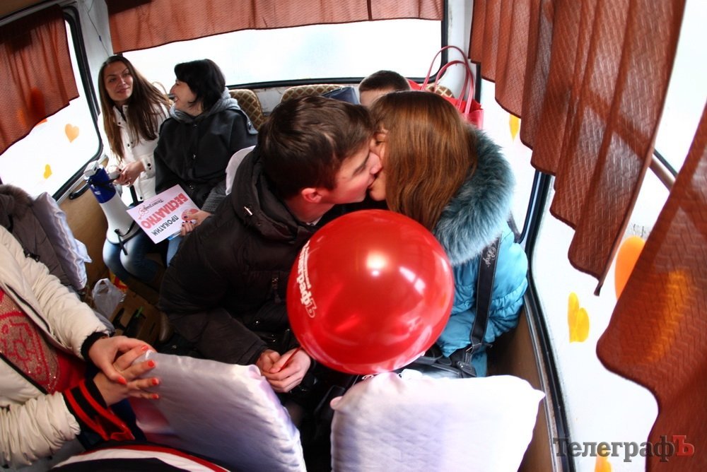 "Маршрутка любви" в Кременчуге "Маршрутка любви" в Кременчуге