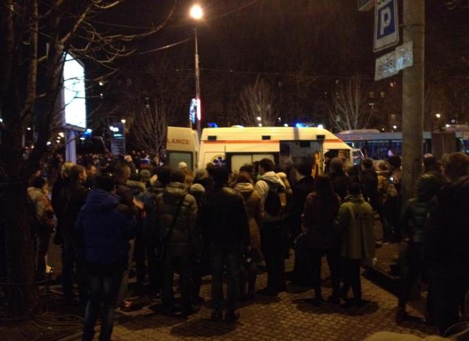 7 человек пострадали в ходе столкновений в Донецке 7 человек пострадали в ходе столкновений в Донецке