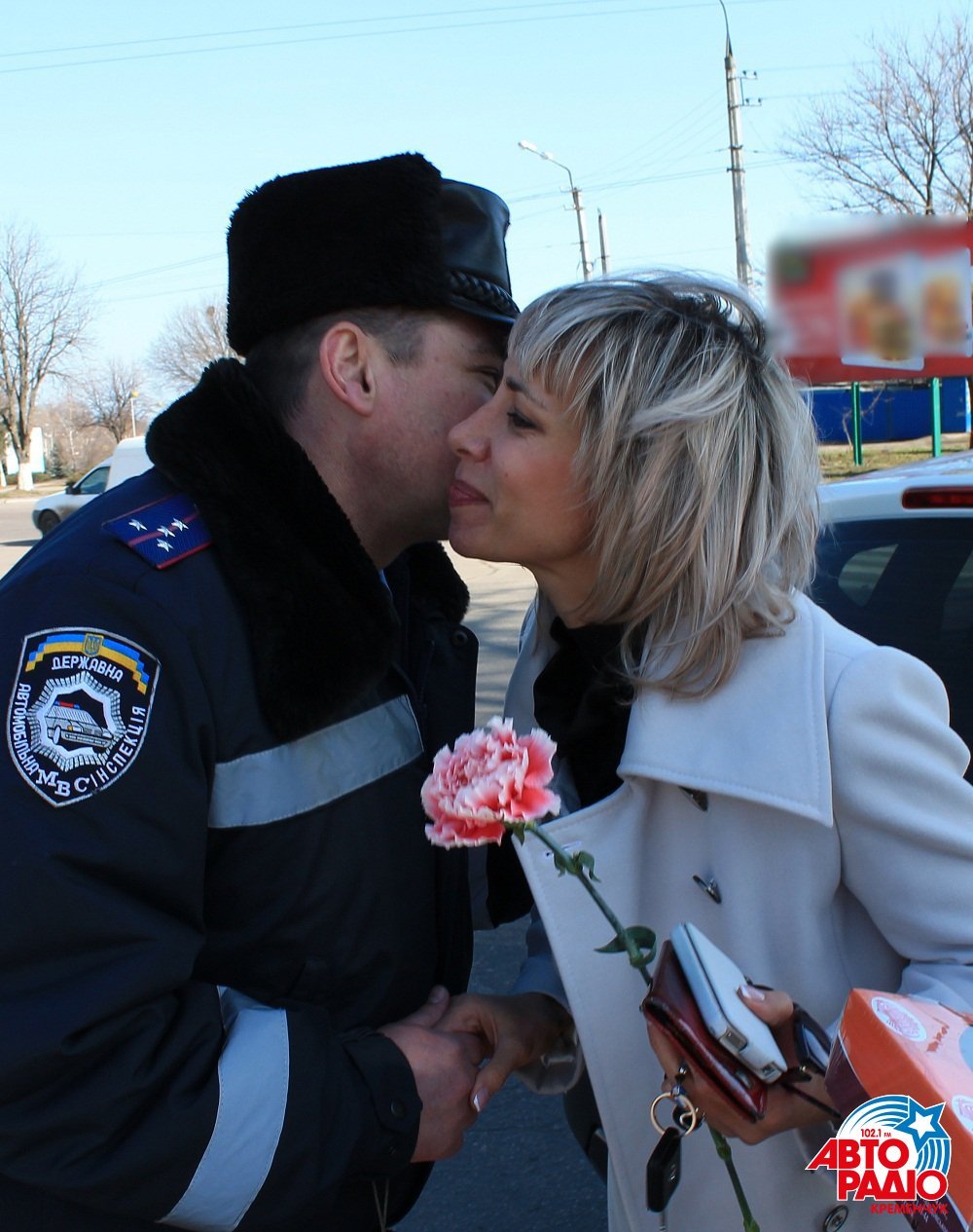 "Авторадіо-Кременчук" разом із ДАІ привітали жінок за кермом з 8 Березня "Авторадіо-Кременчук" разом із ДАІ привітали жінок за кермом з 8 Березня