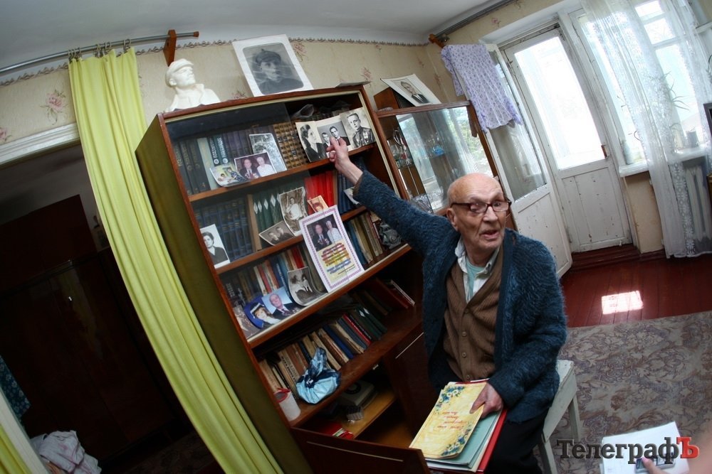 «Телеграф» вместе с предприятиями города и кременчужанами поздравил ветеранов с Днем Победы «Телеграф» вместе с предприятиями города и кременчужанами поздравил ветеранов с Днем Победы