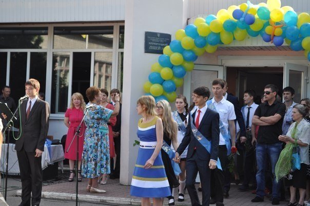 В Кременчуге прозвенел последний звонок-2014! В Кременчуге прозвенел последний звонок-2014!