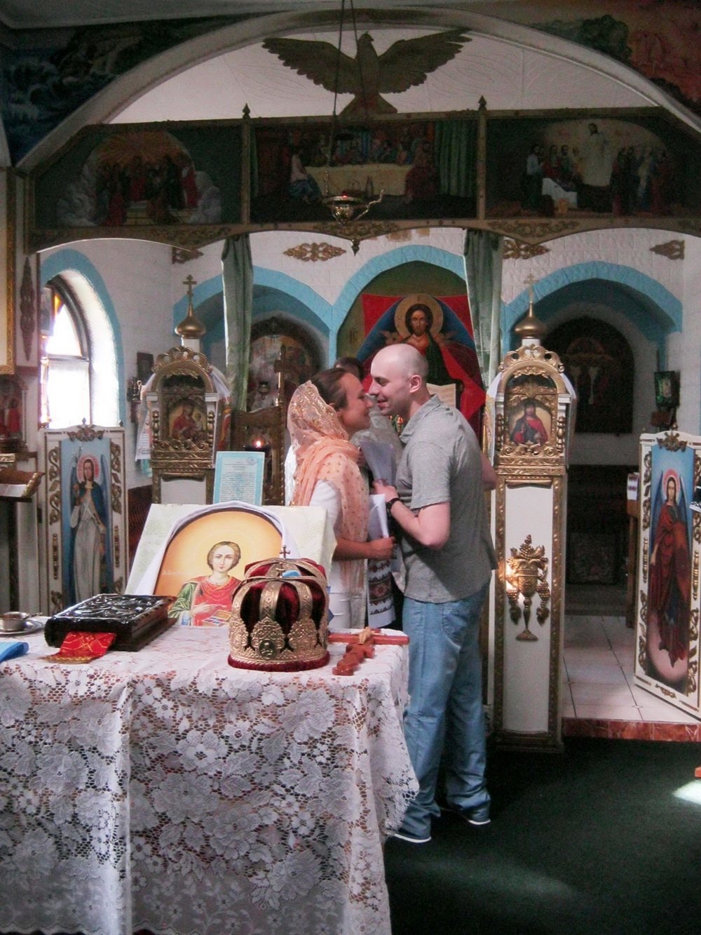 В Кременчугской исправительной колонии № 69 обвенчались осужденный и его жена В Кременчугской исправительной колонии № 69 обвенчались осужденный и его жена