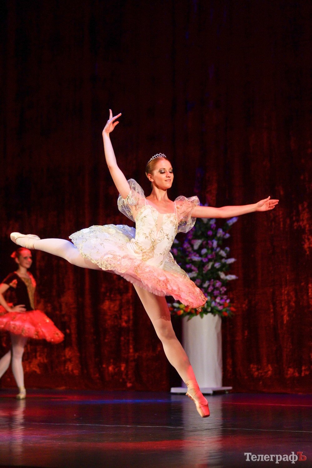 Театр танца Светланы Шумковой закрыл 20 сезон премьерой Театр танца Светланы Шумковой закрыл 20 сезон премьерой