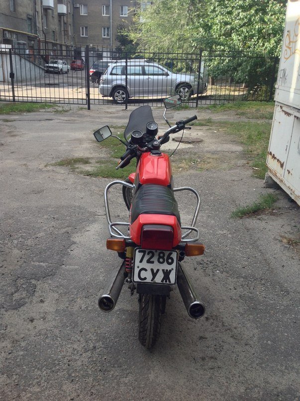 У кременчужанина ночью угнали "Яву" У кременчужанина ночью угнали "Яву"