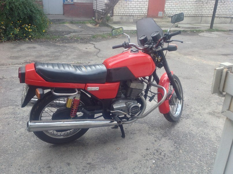 У кременчужанина ночью угнали "Яву" У кременчужанина ночью угнали "Яву"