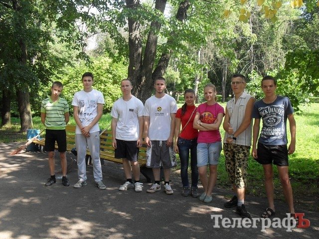 Как кременчугские школьники и студенты работают на каникулах Как кременчугские школьники и студенты работают на каникулах