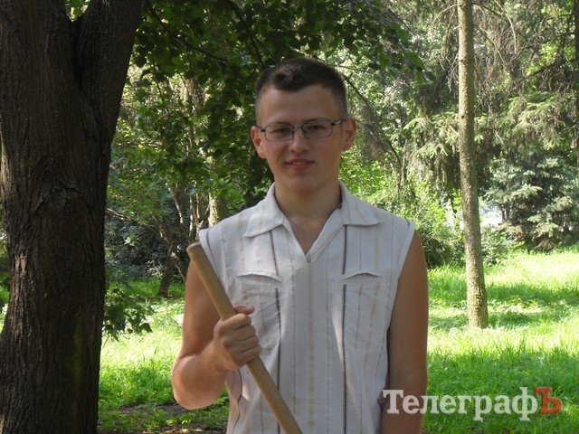 Как кременчугские школьники и студенты работают на каникулах Как кременчугские школьники и студенты работают на каникулах