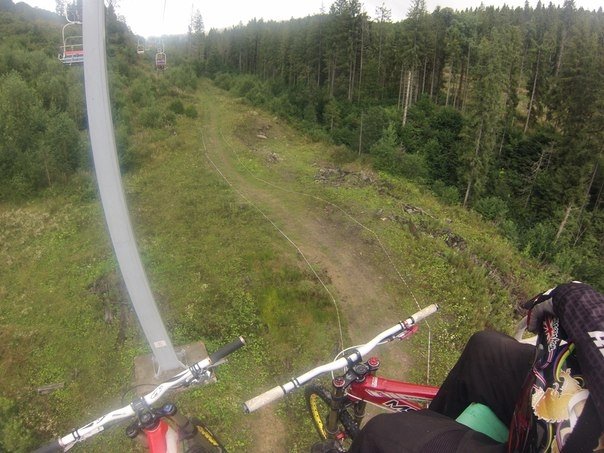 Кременчугские велоэкстремалы выиграли медаль на соревнованиях в Карпатах Кременчугские велоэкстремалы выиграли медаль на соревнованиях в Карпатах