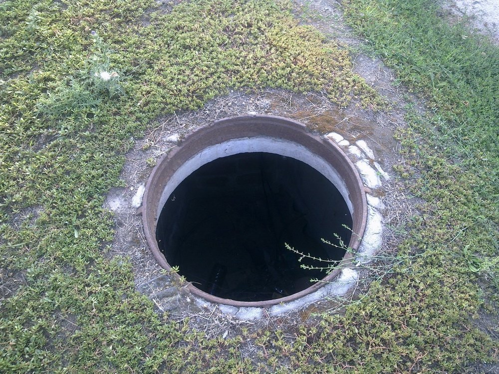 Кременчужане продолжают находить открытые люки Кременчужане продолжают находить открытые люки