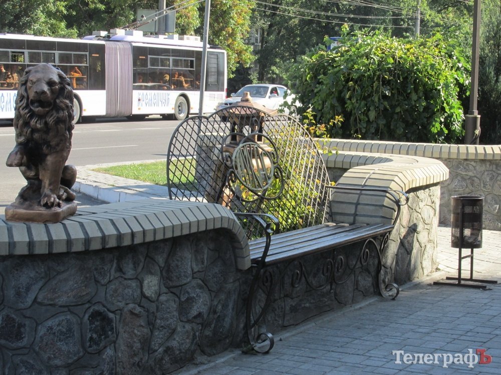 КРАЩИЙ ФАСАД серед магазинів, ресторанів та у сфері послуг КРАЩИЙ ФАСАД серед магазинів, ресторанів та у сфері послуг