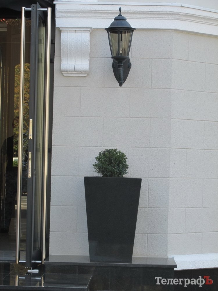 КРАЩИЙ ФАСАД серед магазинів, ресторанів та у сфері послуг КРАЩИЙ ФАСАД серед магазинів, ресторанів та у сфері послуг