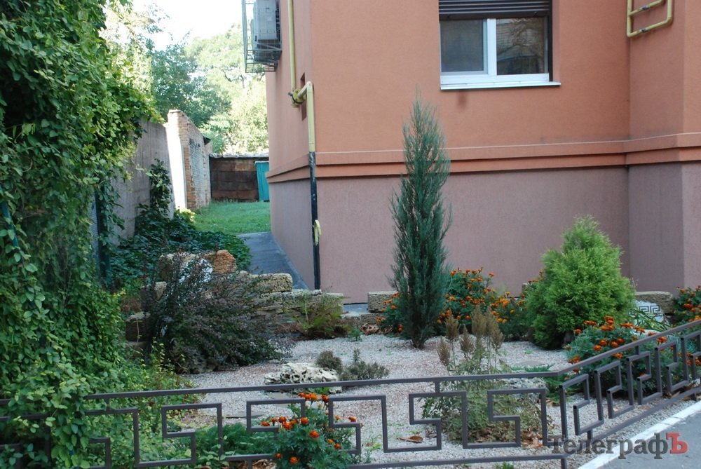 КРАЩИЙ ФАСАД серед магазинів, ресторанів та у сфері послуг КРАЩИЙ ФАСАД серед магазинів, ресторанів та у сфері послуг