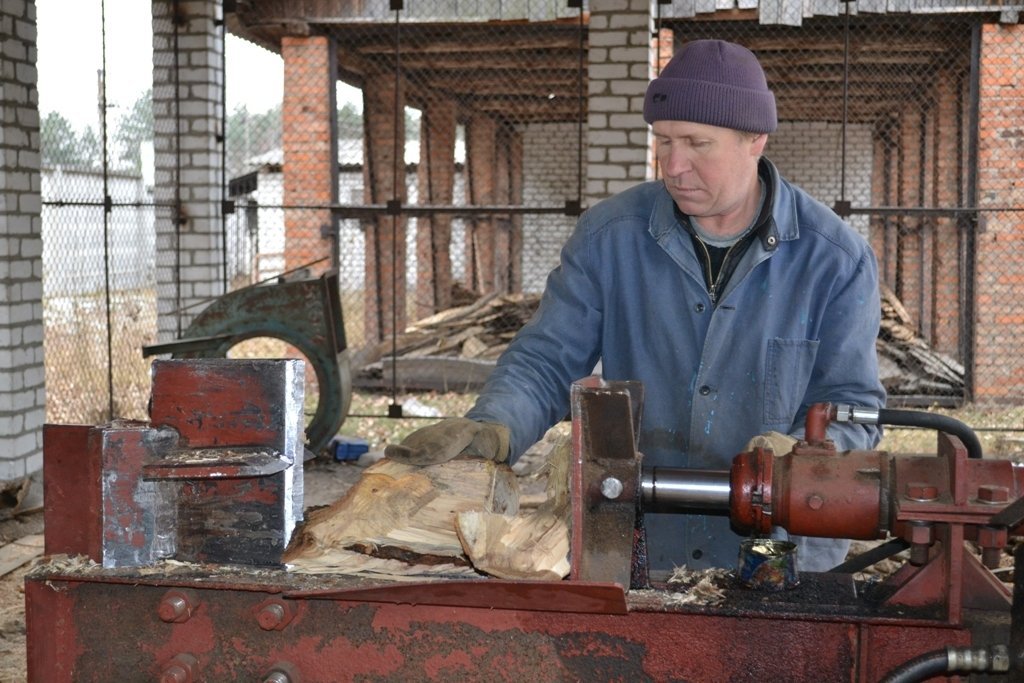 В Кременчуге и районе спрос на дрова вырос в 3 раза В Кременчуге и районе спрос на дрова вырос в 3 раза