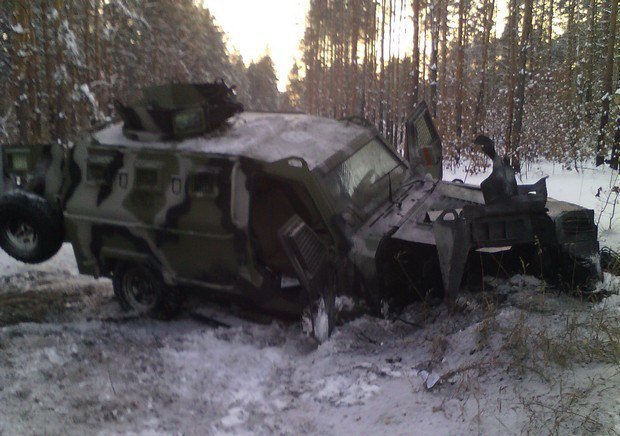 Кременчугский броневик вырвался из засады, выдержав 72 прямых попадания Кременчугский броневик вырвался из засады, выдержав 72 прямых попадания