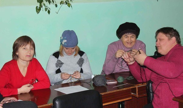 Свяжем варежки для солдат вместе с кременчужанкой Аней! Свяжем варежки для солдат вместе с кременчужанкой Аней!