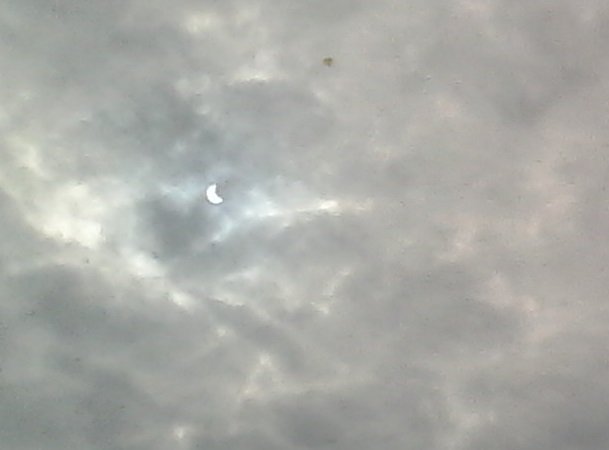 Затмение Солнца в Кременчуге - присылайте свои фото и видео Затмение Солнца в Кременчуге - присылайте свои фото и видео