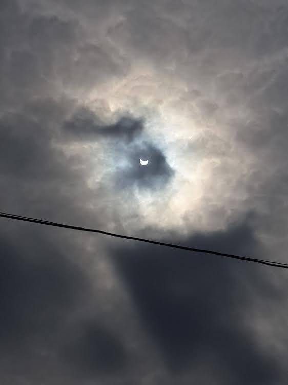 Затмение Солнца в Кременчуге - присылайте свои фото и видео Затмение Солнца в Кременчуге - присылайте свои фото и видео