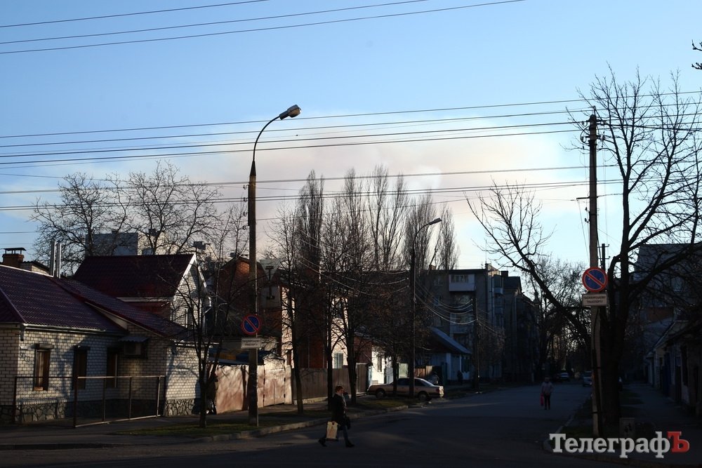 Вокруг Кременчуга горит камыш типа тростник Вокруг Кременчуга горит камыш типа тростник