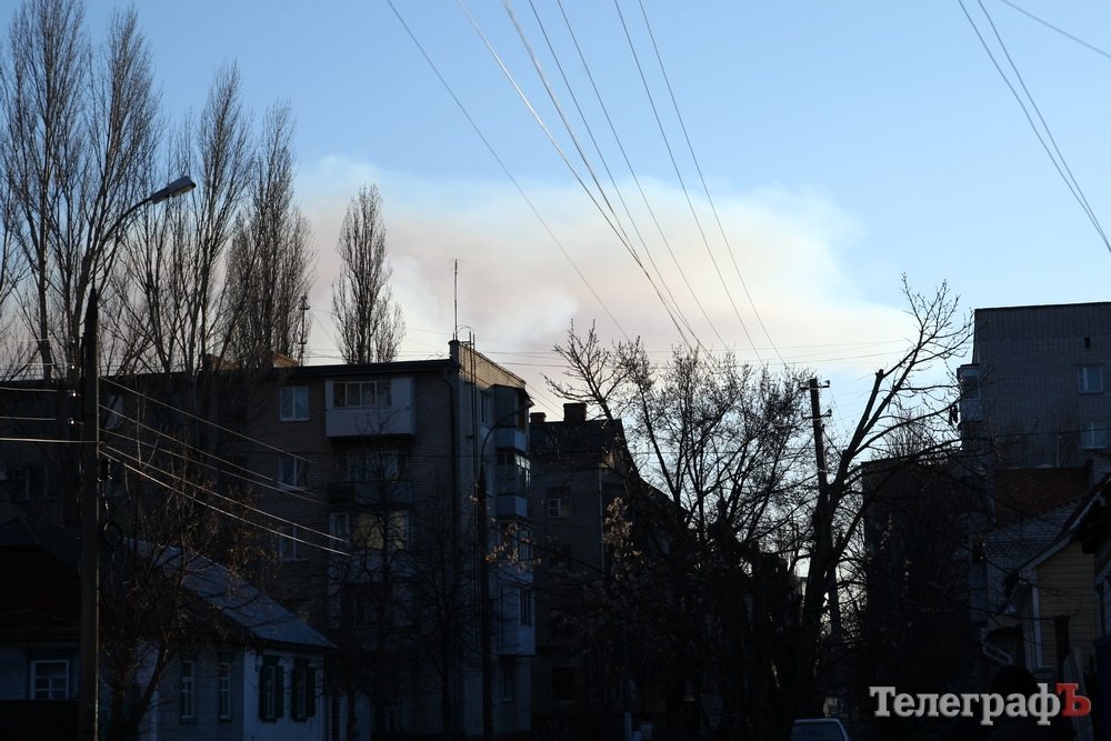 Вокруг Кременчуга горит камыш типа тростник Вокруг Кременчуга горит камыш типа тростник