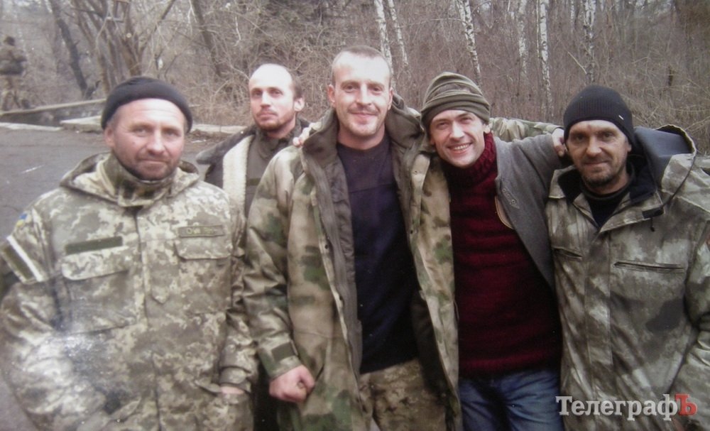 «Син сказав: мені соромно ходити по вулицях, коли хлопці гинуть... і пішов на війну» «Син сказав: мені соромно ходити по вулицях, коли хлопці гинуть... і пішов на війну»