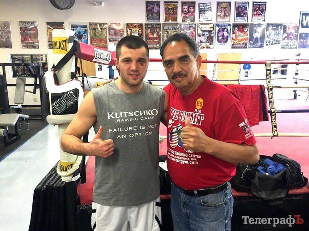 Кременчужанин Сергій Радченко допомагає готуватися до бою Володимиру Кличку