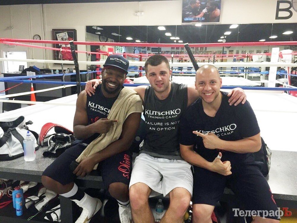 Кременчужанин Сергій Радченко допомагає готуватися до бою Володимиру Кличку