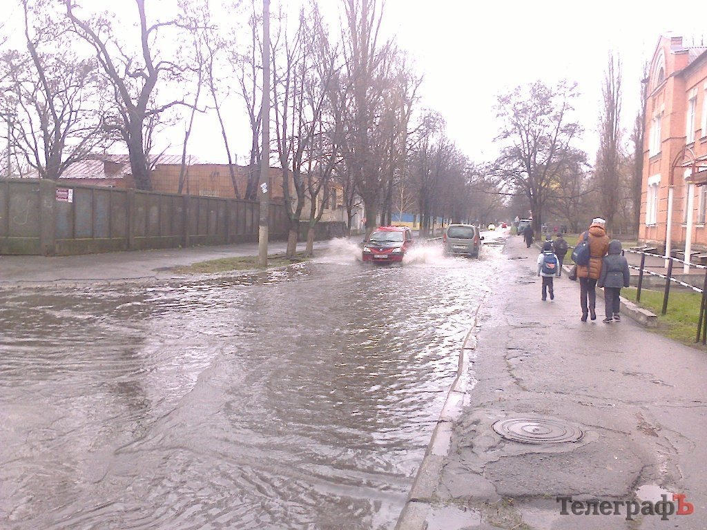 В Кременчуге шалит погода... В Кременчуге шалит погода...