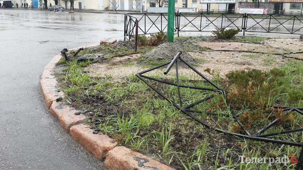 Здесь был BMW Х5 Здесь был BMW Х5