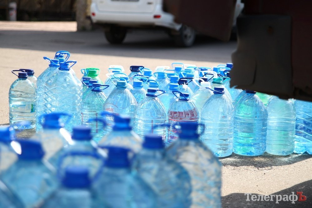 «Мы еще не знаем, что в коробках, но у всех слезы на глазах...» «Мы еще не знаем, что в коробках, но у всех слезы на глазах...»