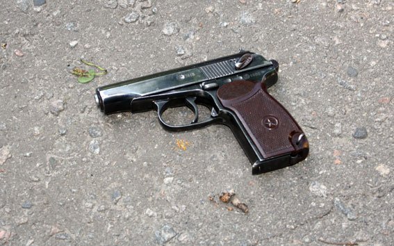 Ограбление ювелирного магазина в Кременчуге: стрельба, погоня, раненые, захват маршрутки Ограбление ювелирного магазина в Кременчуге: стрельба, погоня, раненые, захват маршрутки