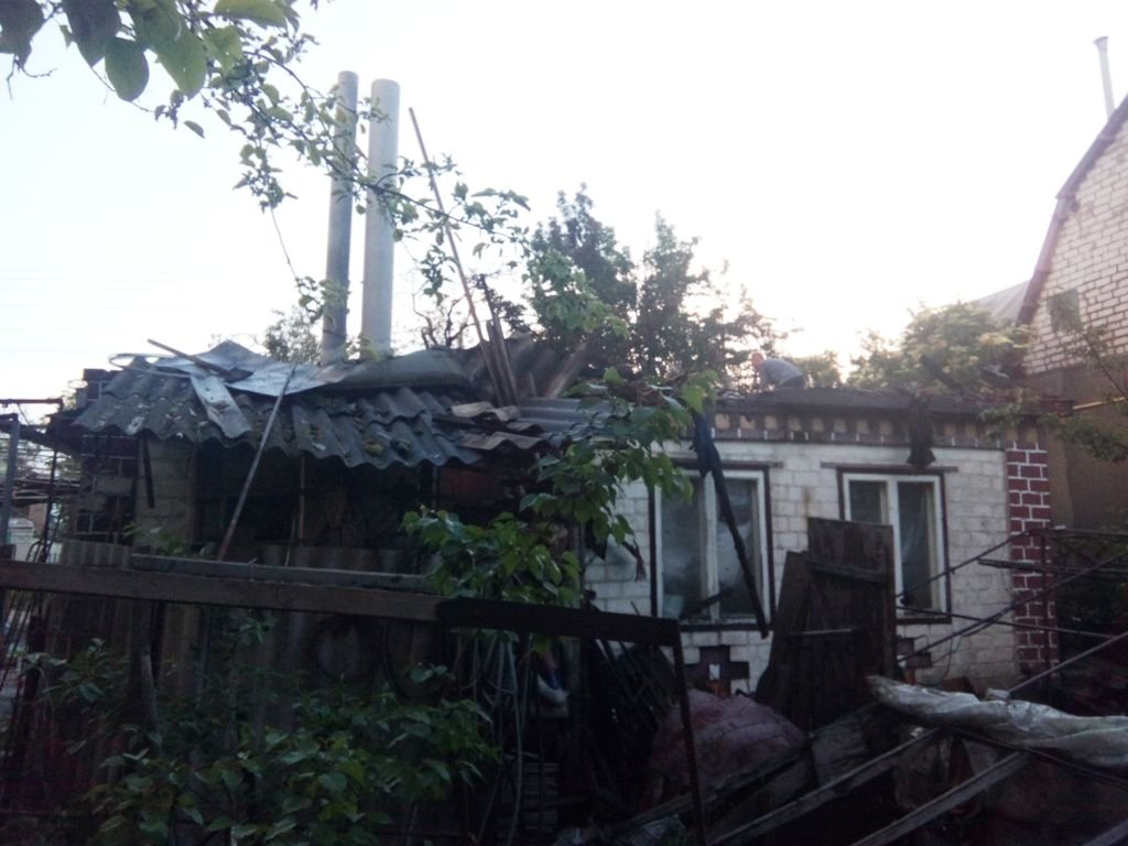 В селе под Кременчугом у пенсионера сгорела крыша В селе под Кременчугом у пенсионера сгорела крыша