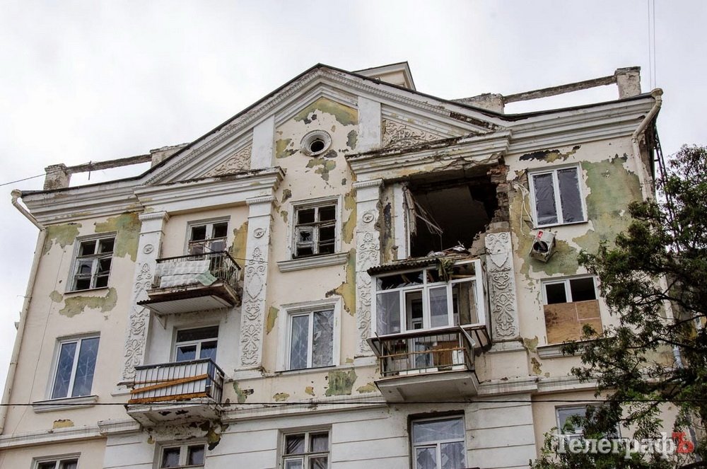 «Дідусь закривав Зоряні очі долонею, щоб не бачила вбитих на вулиці...» «Дідусь закривав Зоряні очі долонею, щоб не бачила вбитих на вулиці...»