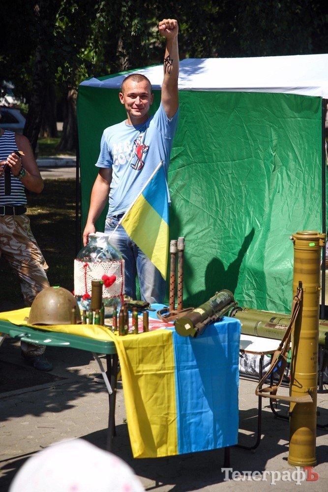 В’язальний фестиваль у Кременчуці: плели сітки та кікімори, жували смаколики і купували hand-made В’язальний фестиваль у Кременчуці: плели сітки та кікімори, жували смаколики і купували hand-made