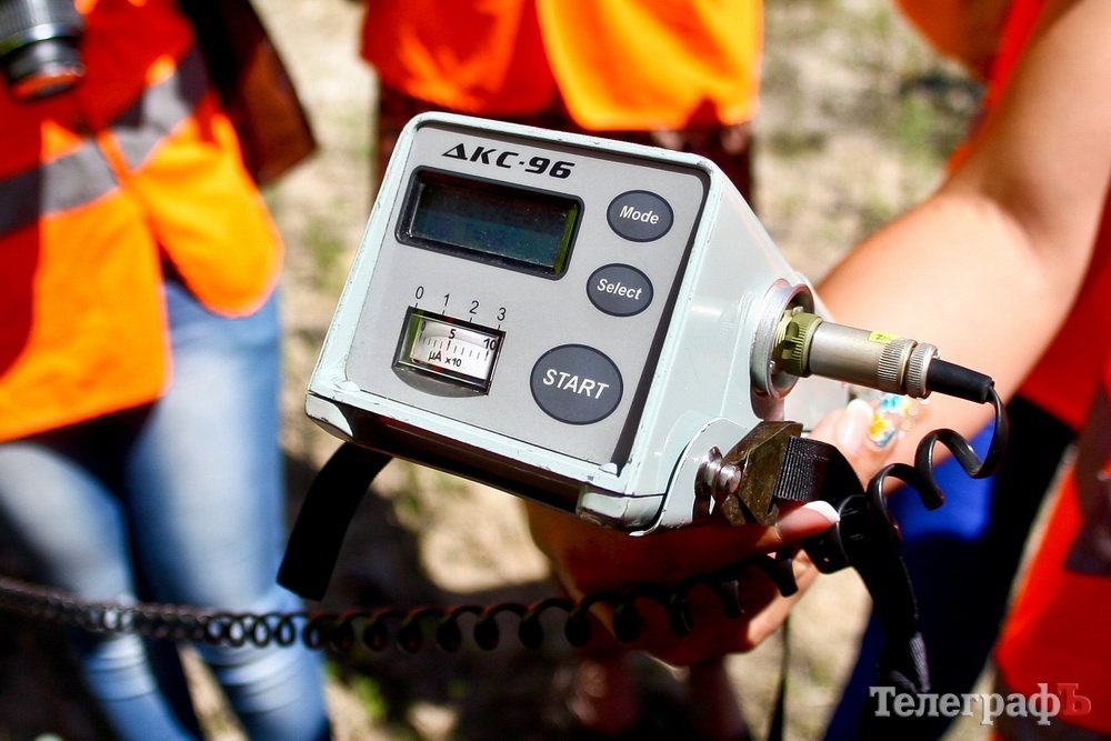 Як нардепи, журналісти і екологи інспектували ГЗК під Кременчуком Як нардепи, журналісти і екологи інспектували ГЗК під Кременчуком