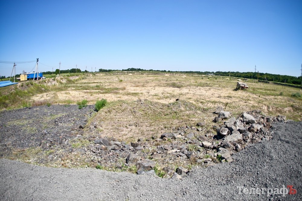 Як нардепи, журналісти і екологи інспектували ГЗК під Кременчуком Як нардепи, журналісти і екологи інспектували ГЗК під Кременчуком