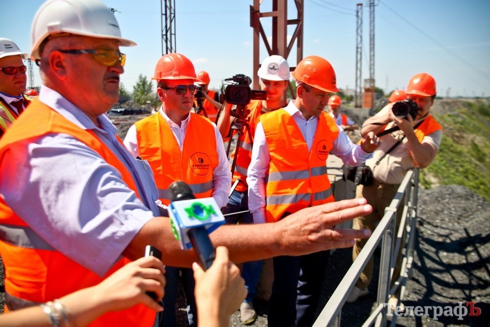 Як нардепи, журналісти і екологи інспектували ГЗК під Кременчуком Як нардепи, журналісти і екологи інспектували ГЗК під Кременчуком