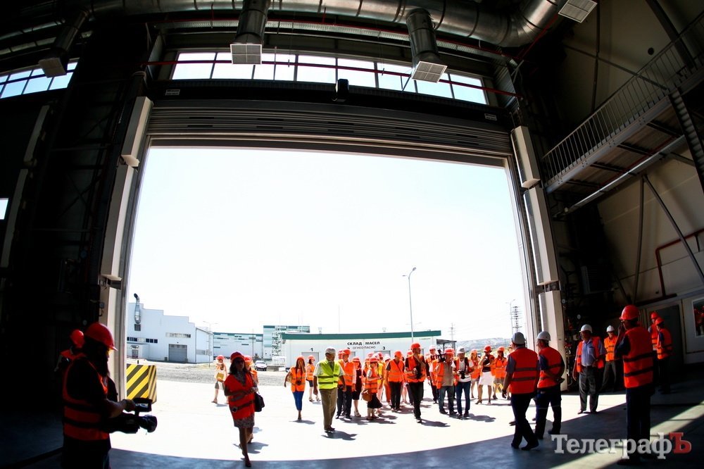 Як нардепи, журналісти і екологи інспектували ГЗК під Кременчуком Як нардепи, журналісти і екологи інспектували ГЗК під Кременчуком