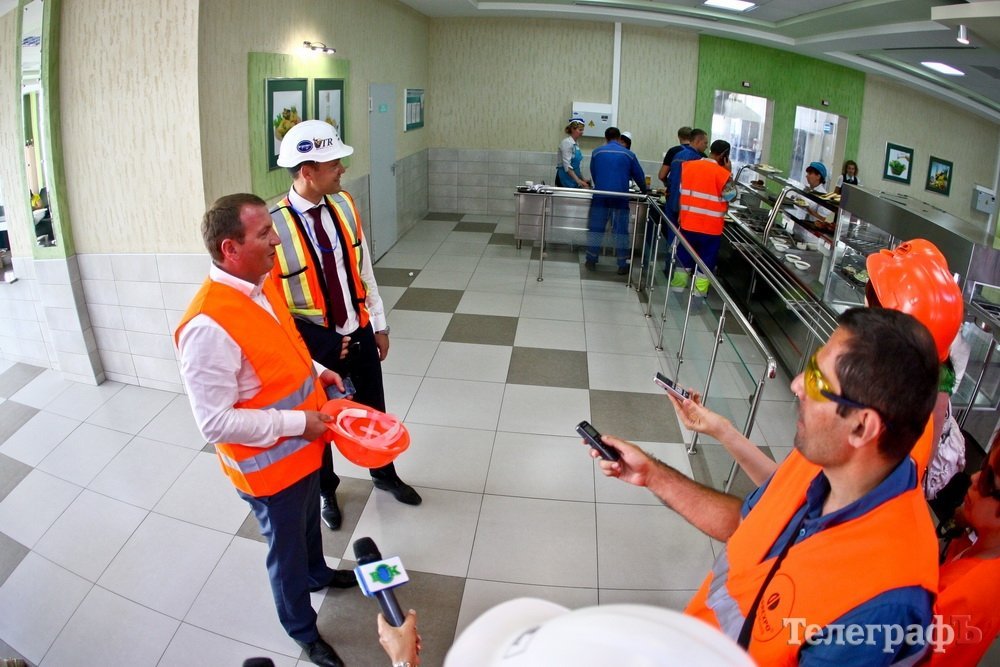 Як нардепи, журналісти і екологи інспектували ГЗК під Кременчуком Як нардепи, журналісти і екологи інспектували ГЗК під Кременчуком