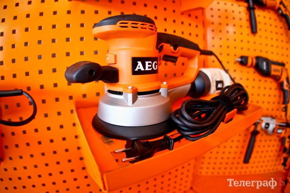 Магазин «Мир Инструмента» презентовал кременчужанам электроинструмент из Германии Магазин «Мир Инструмента» презентовал кременчужанам электроинструмент из Германии