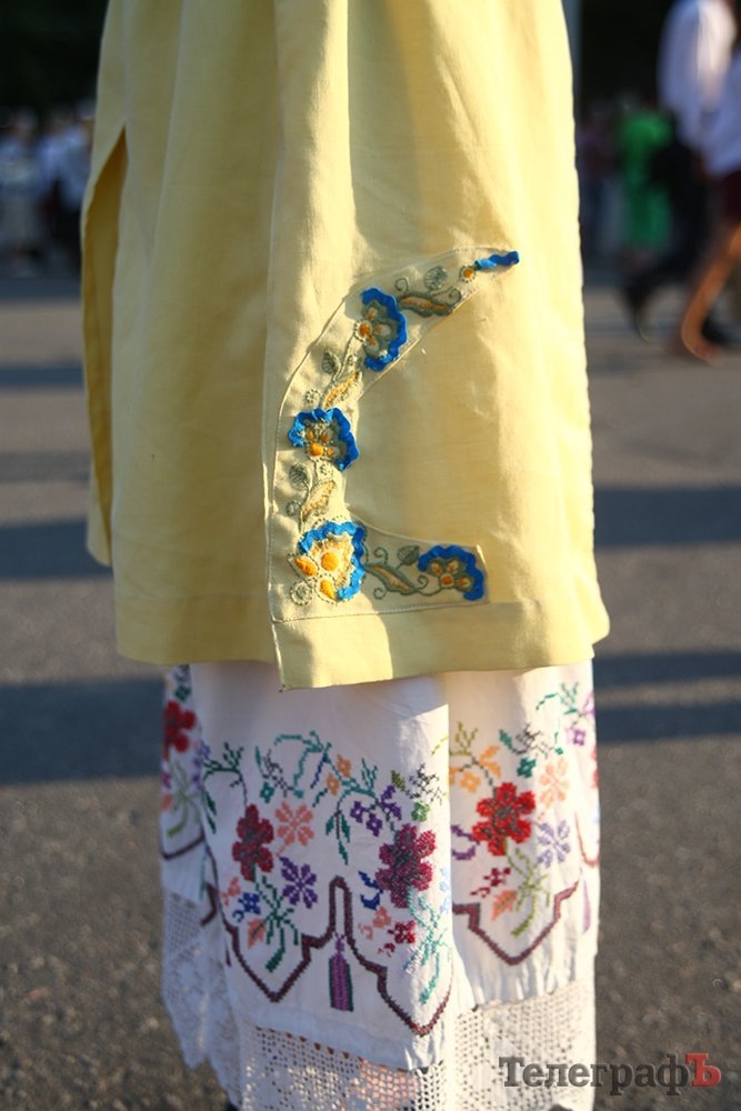 Кременчуг приоделся в вышиванки