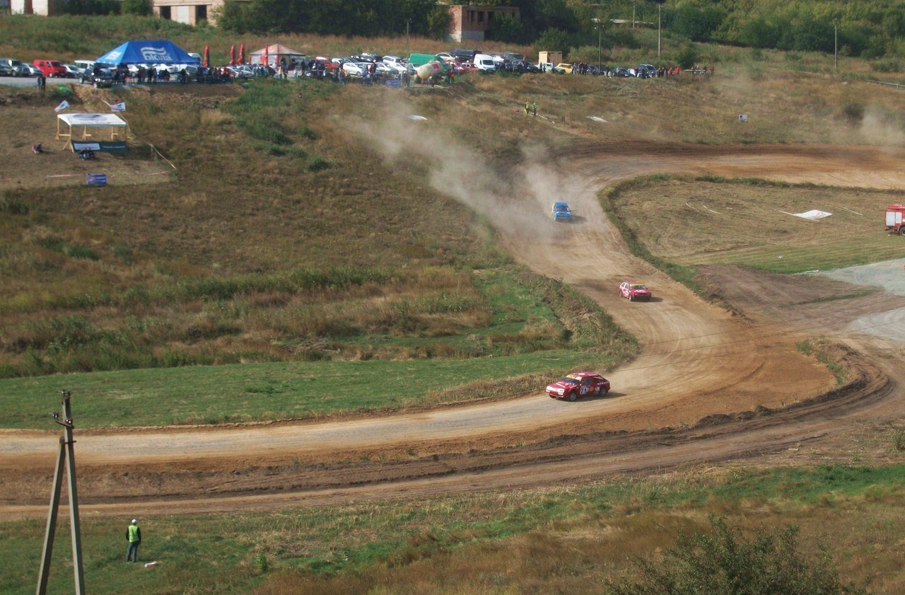 Кременчужанин Бородавченко занял 1-е место на 5-м этапе чемпионата Украины по автокроссу Кременчужанин Бородавченко занял 1-е место на 5-м этапе чемпионата Украины по автокроссу