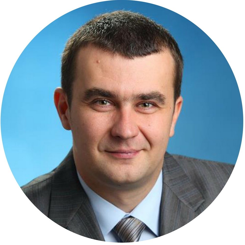 Доцент і дочка Бабаєва: до облради балотуються цікаві особистості Доцент і дочка Бабаєва: до облради балотуються цікаві особистості