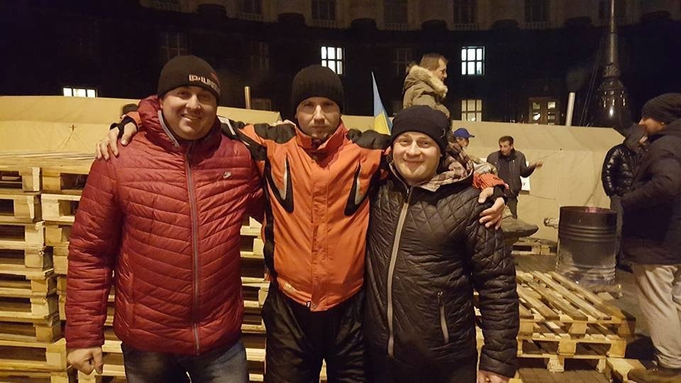 У Києві на Тарифному майдані протестують кременчужани У Києві на Тарифному майдані протестують кременчужани